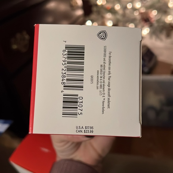 Hallmark keepsake SCOOBY SAVES THE DAY ornament - Picture 5 of 6